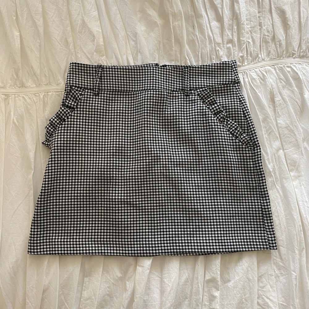 Houndstooth Mini Zip-up skirt